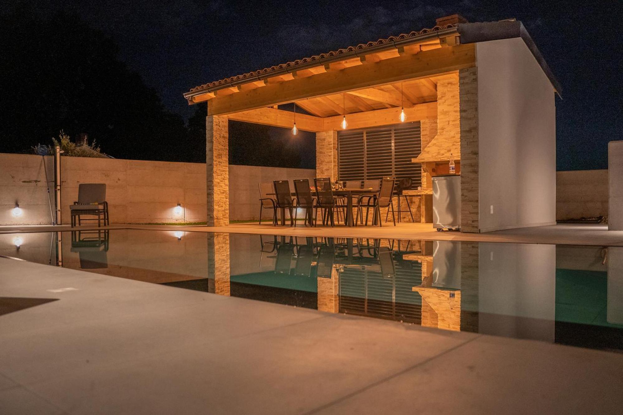 Istra Relax Smaragd Villa *